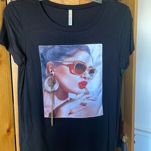 Women’s graphic tee